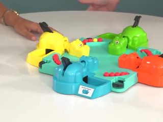 Ora klamben girls play: hungry hungry hippos!