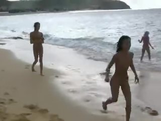 Amia and tanner frolicking publik pantai